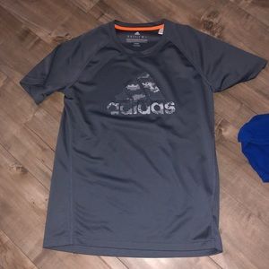 Adidas T-shirt